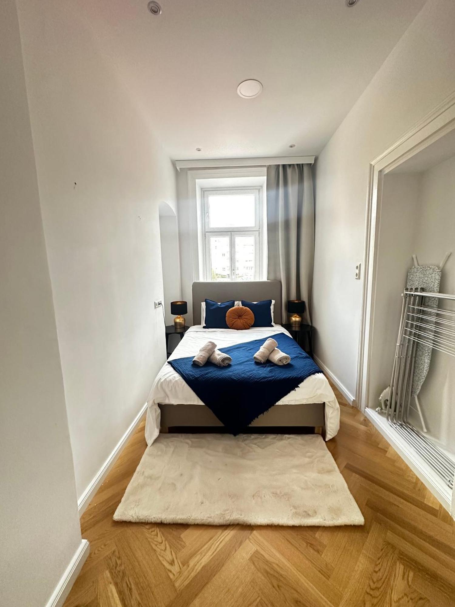 Luxury 3 Bedroom Near Schoenbrunn Palace * Wiedeń