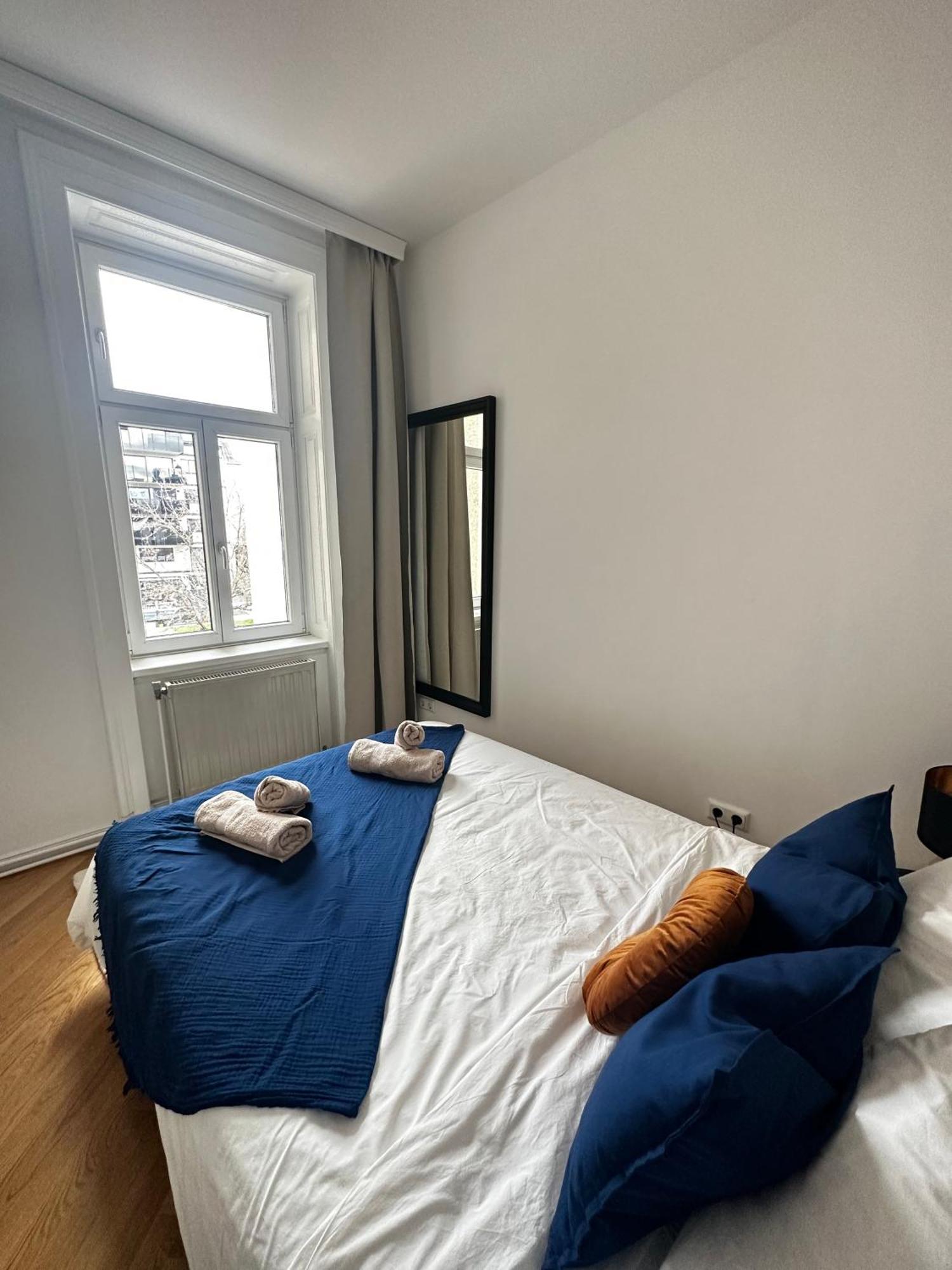 Luxury 3 Bedroom Near Schoenbrunn Palace Apartament Wiedeń