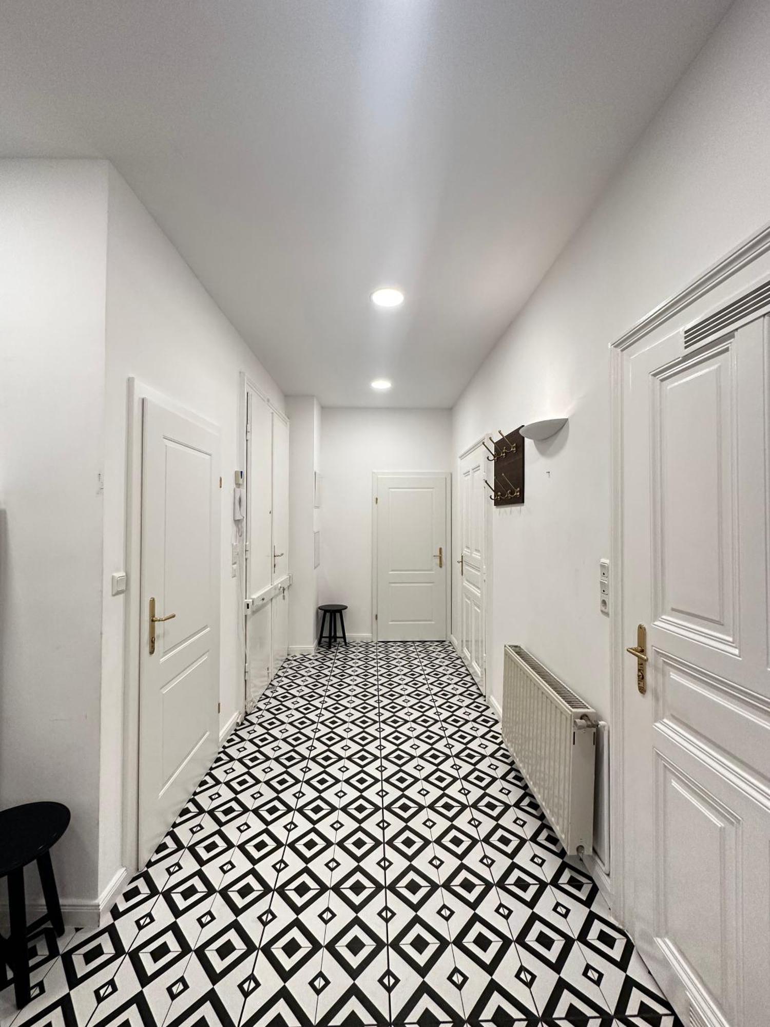 Apartament Luxury 3 Bedroom Near Schoenbrunn Palace Wiedeń